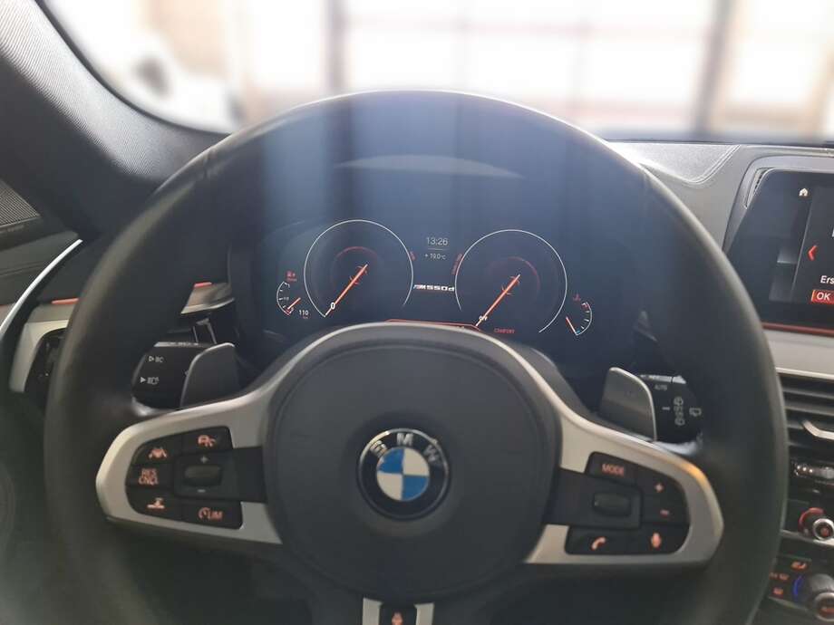 BMW M550d (Bild 14/24)