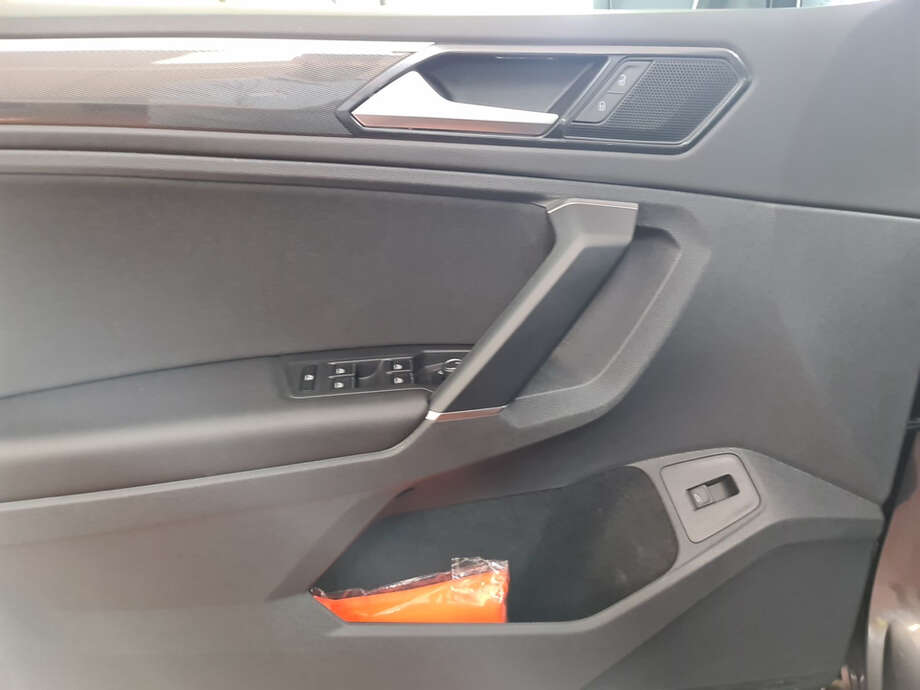 Volkswagen Tiguan (Bild 23/25)