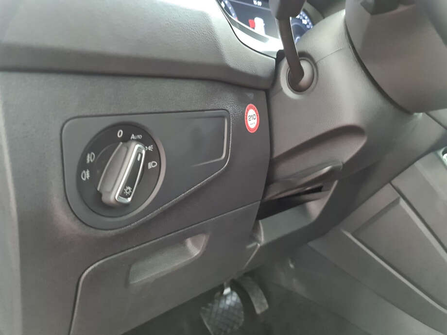 Volkswagen Tiguan (Bild 24/25)