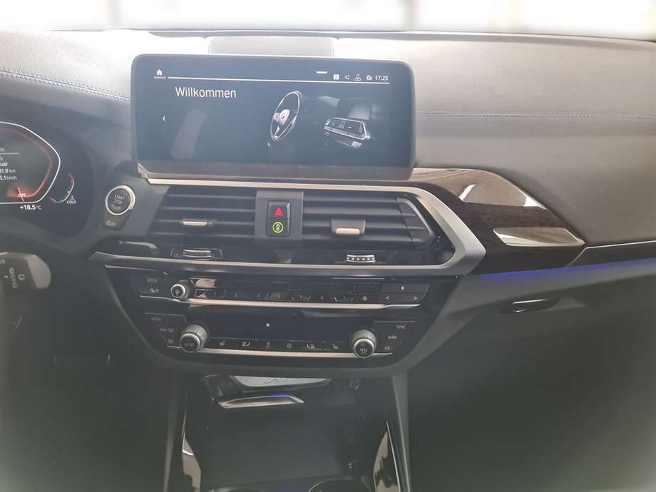 BMW X3 (Bild 15/24)