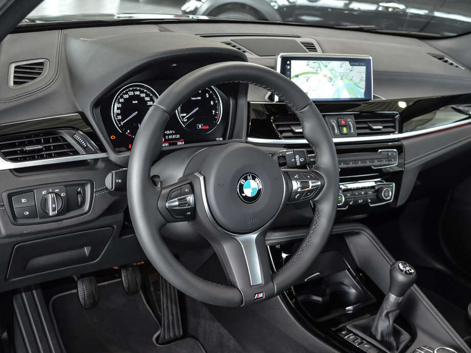 BMW X2 (Bild 8/18)