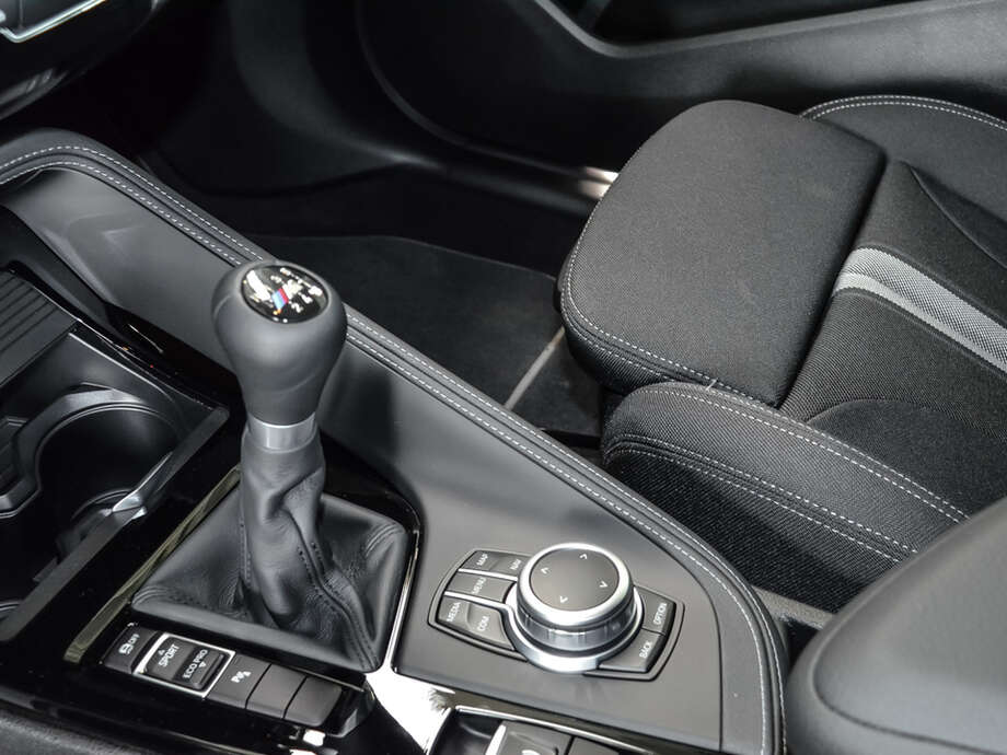 BMW X2 (Bild 12/18)