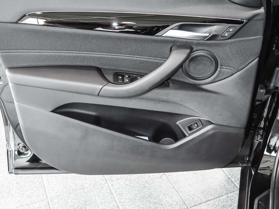 BMW X2 (Bild 16/18)