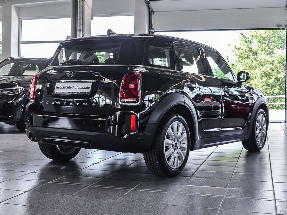 MINI One D Countryman (Bild 2/17)