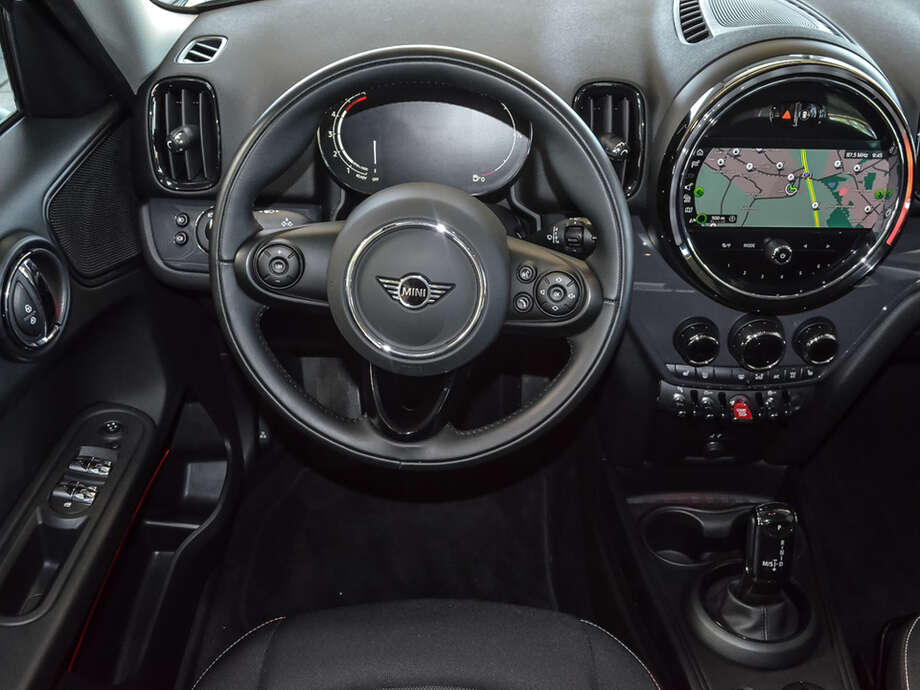 MINI One D Countryman (Bild 10/17)