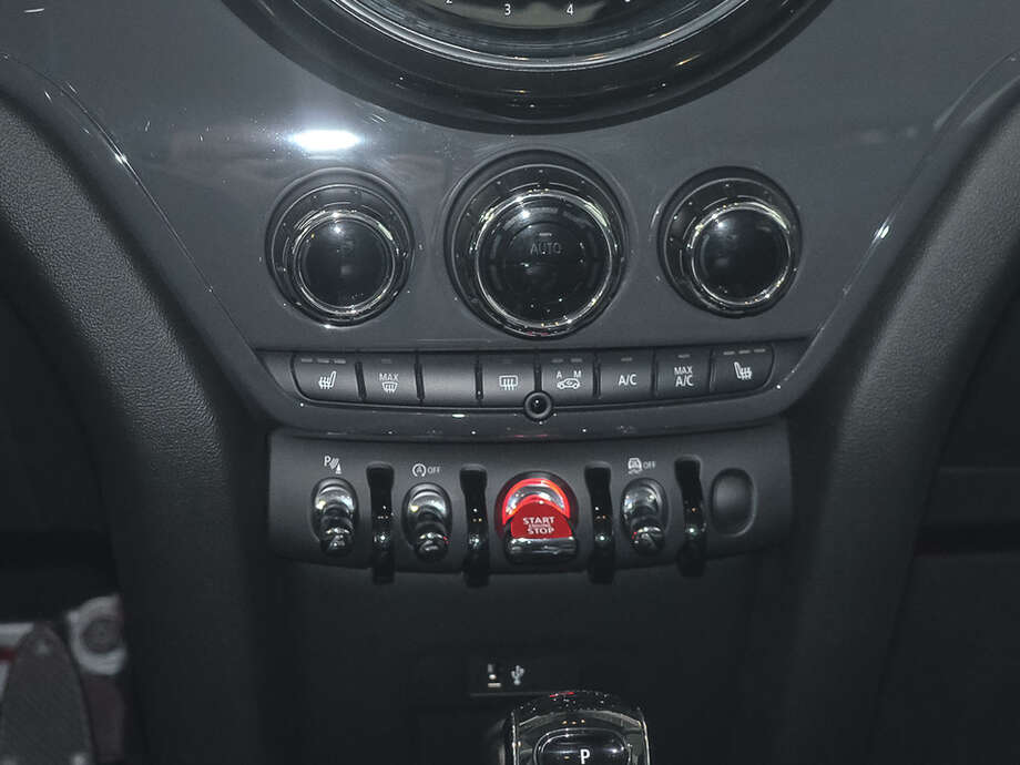 MINI One D Countryman (Bild 12/17)