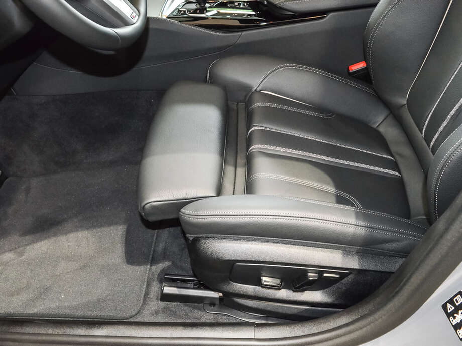 BMW 520d xDrive (Bild 13/16)