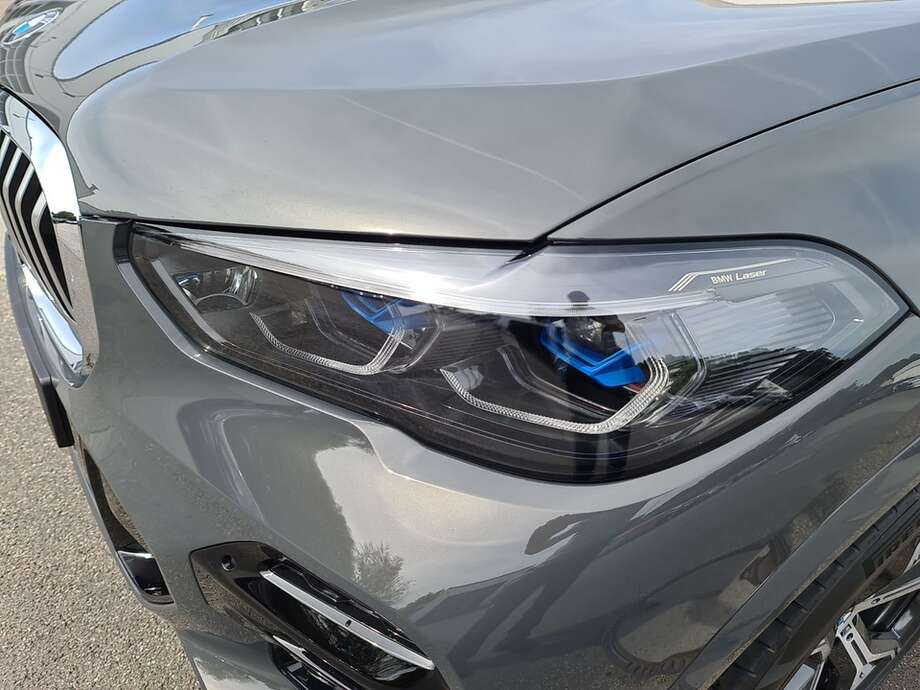 BMW X5 (Bild 8/24)