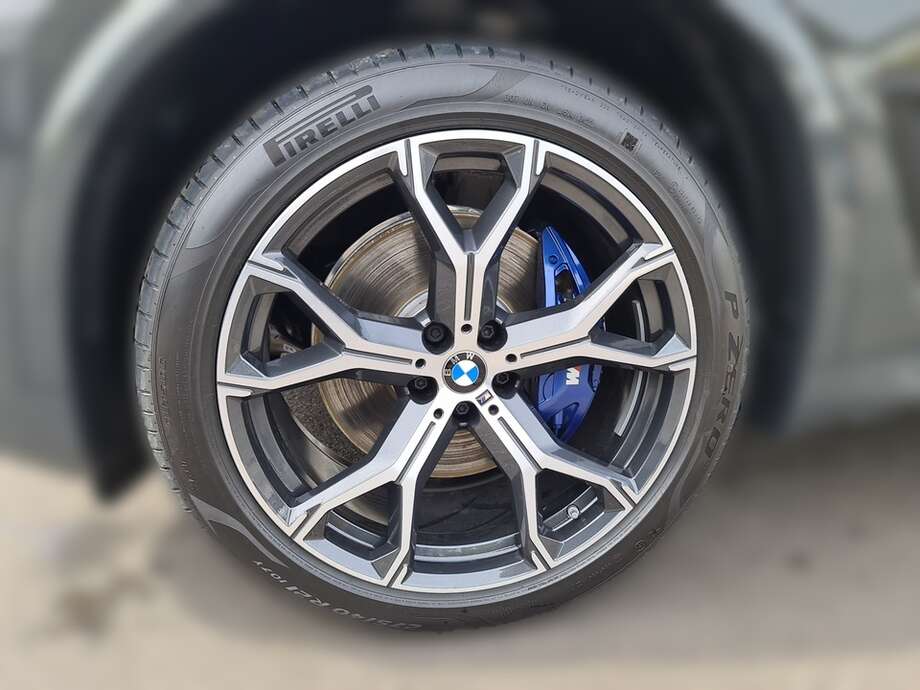BMW X5 (Bild 9/24)