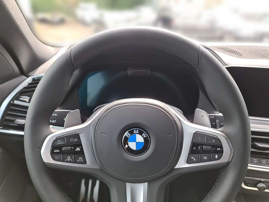 BMW X5 (Bild 14/24)