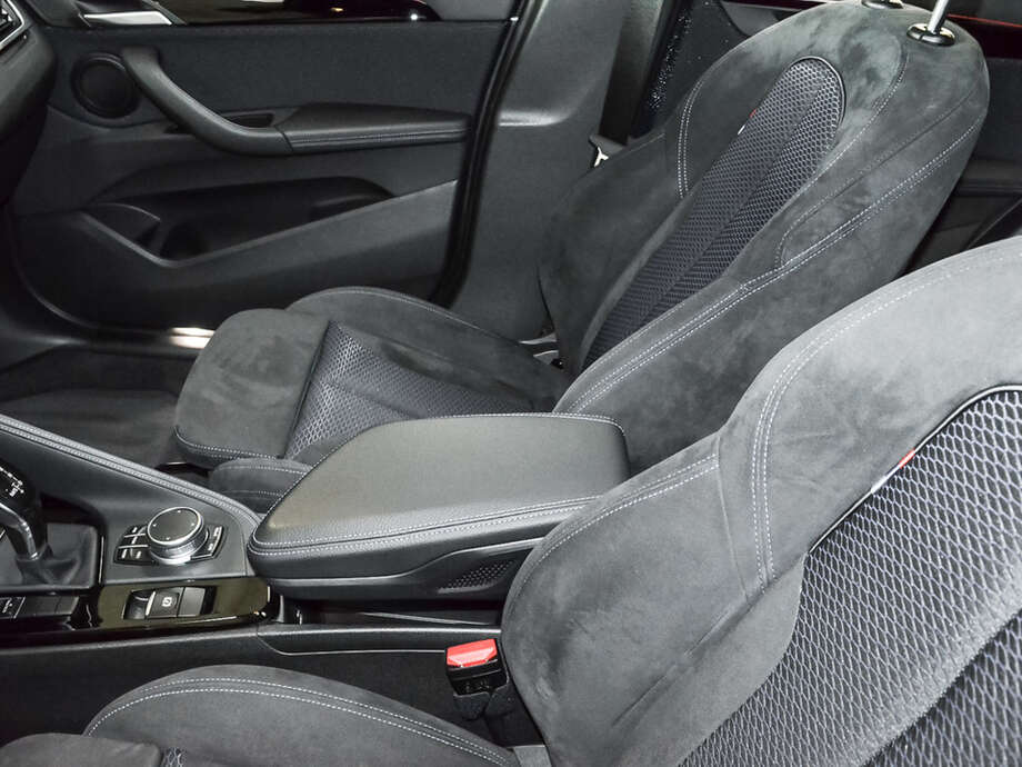 BMW X1 (Bild 13/18)