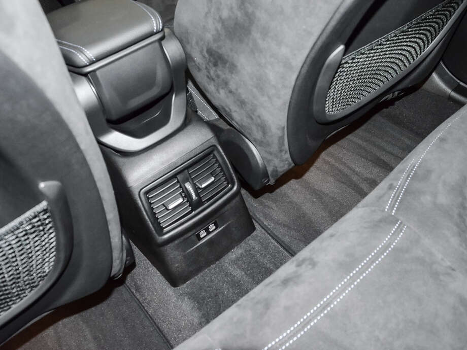 BMW X1 (Bild 17/18)