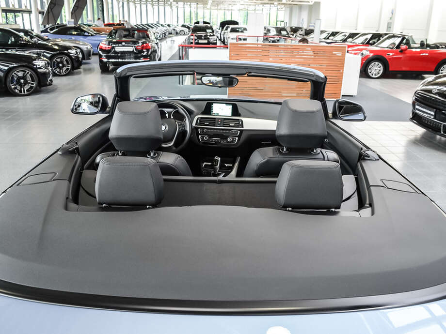 BMW 218i (Bild 6/15)