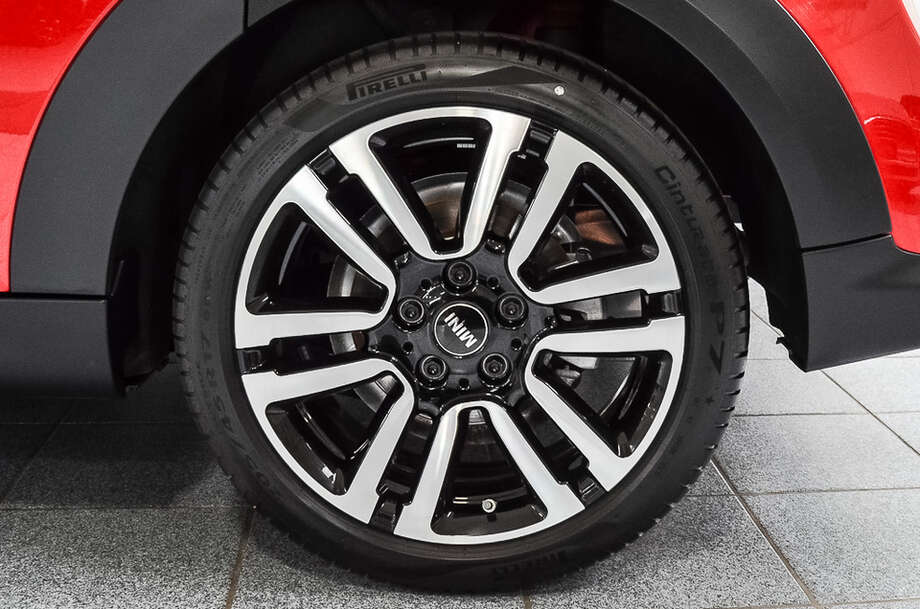 MINI Cooper (Bild 6/18)