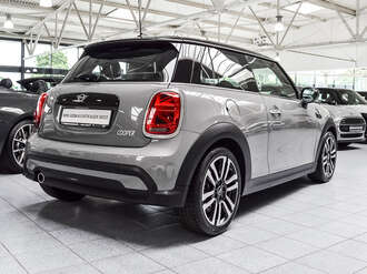 MINI Cooper (Bild 2/17)