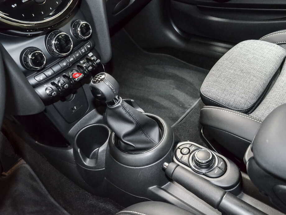 MINI Cooper (Bild 13/17)