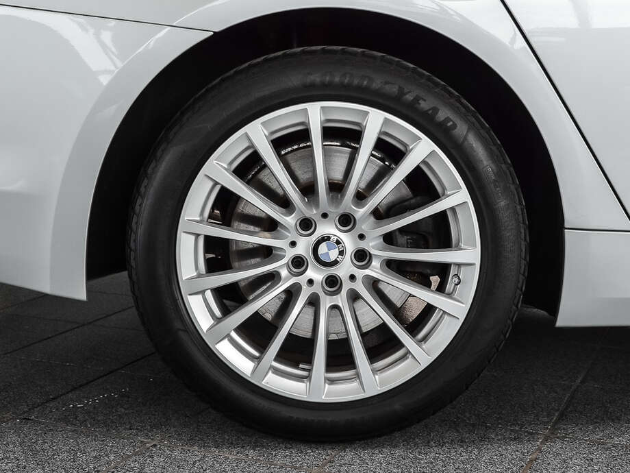 BMW 540d xDrive (Bild 6/18)