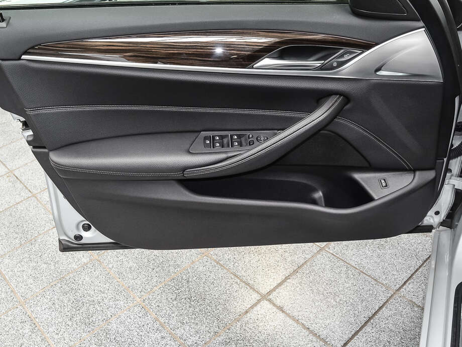 BMW 540d xDrive (Bild 16/18)
