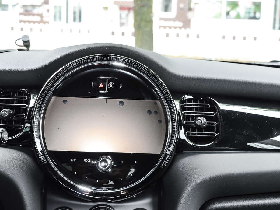 MINI Cooper S (Bild 8/17)