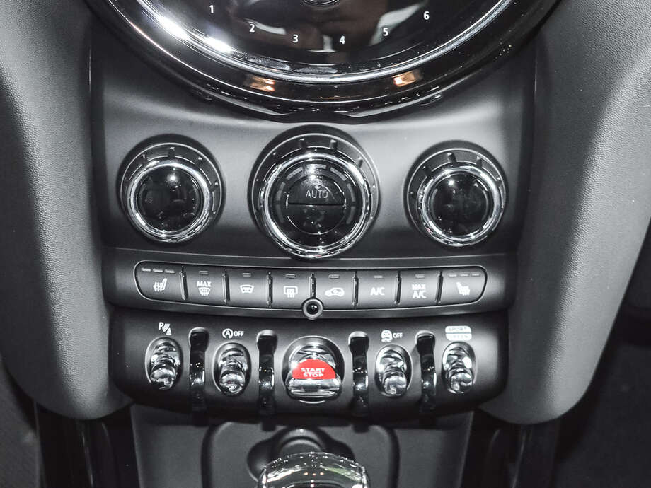 MINI Cooper S (Bild 9/17)