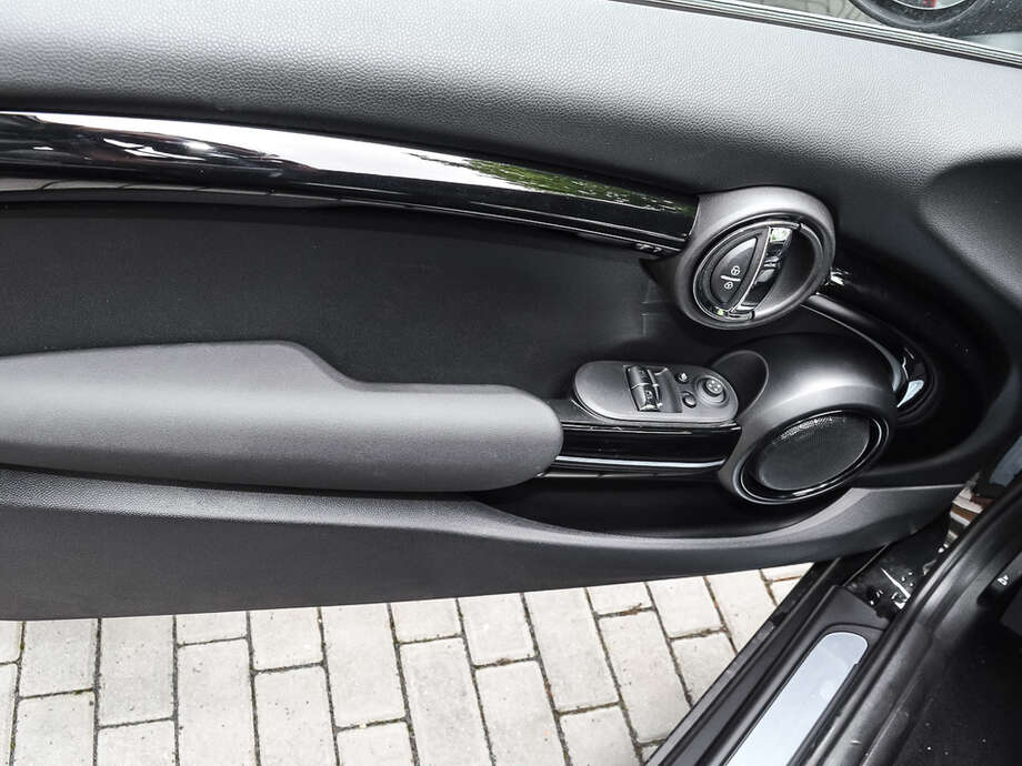 MINI Cooper S (Bild 14/17)