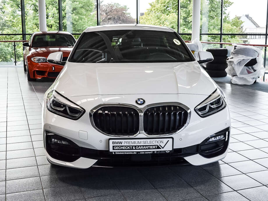 BMW 118i (Bild 3/18)