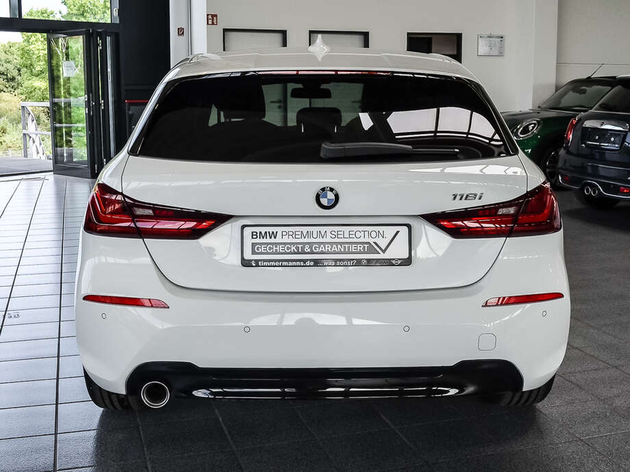 BMW 118i (Bild 6/18)