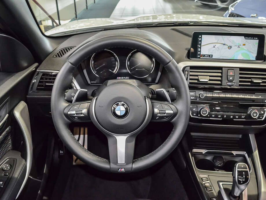 BMW M240i (Bild 10/18)