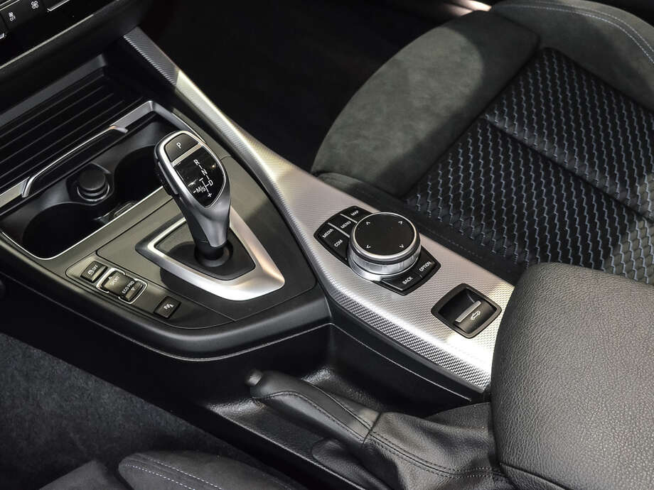 BMW M240i (Bild 13/18)