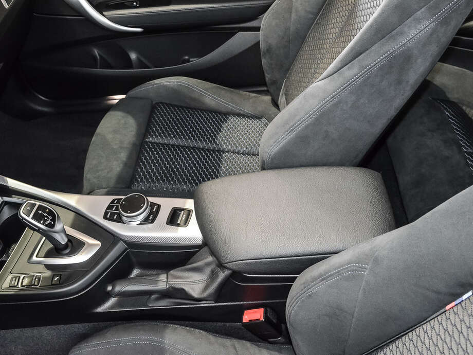 BMW M240i (Bild 14/18)