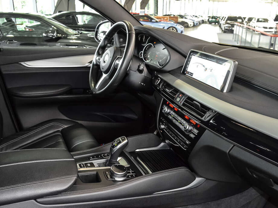 BMW X6 (Bild 7/21)