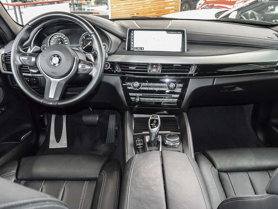 BMW X6 (Bild 9/21)