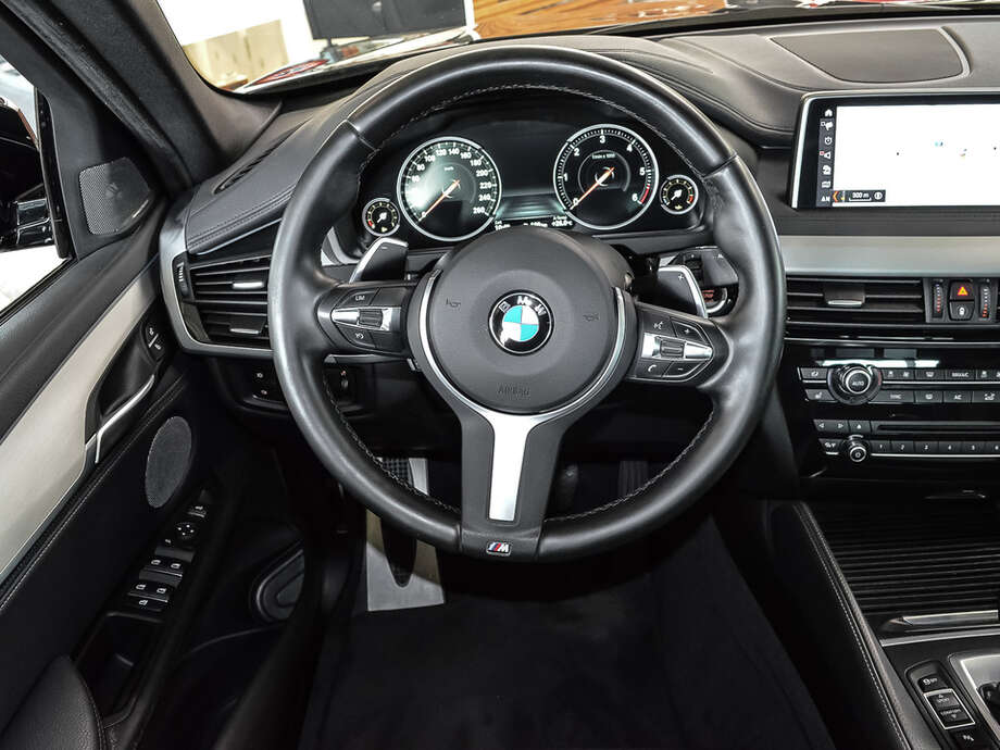 BMW X6 (Bild 10/21)