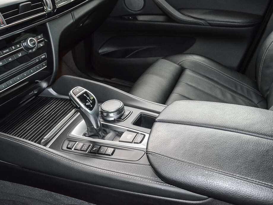 BMW X6 (Bild 13/21)