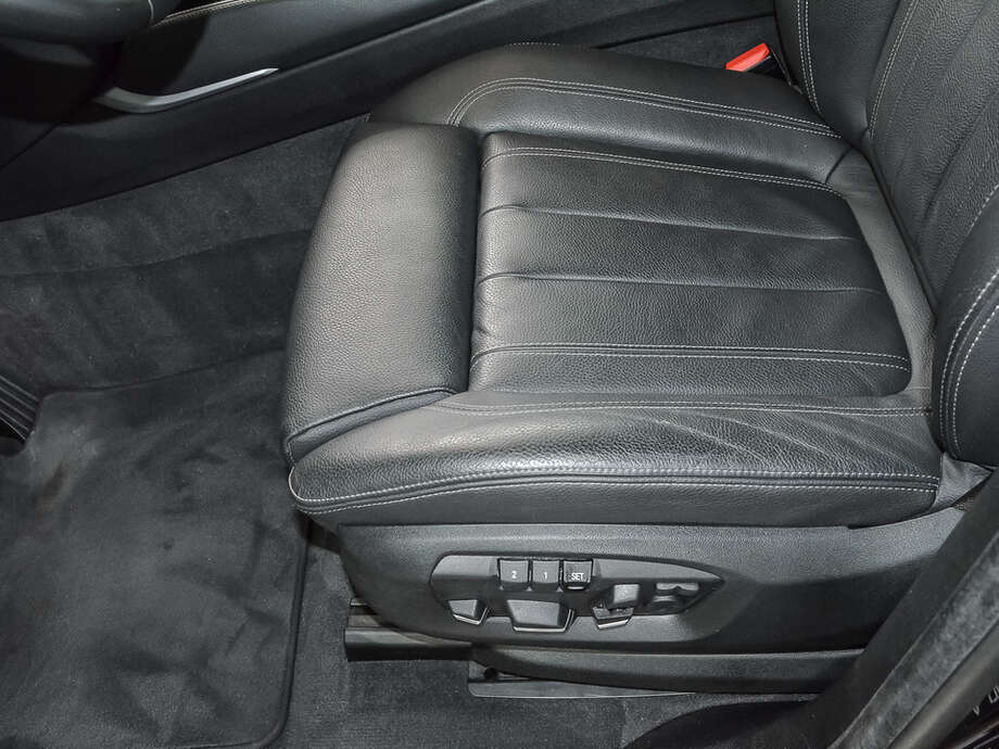 BMW X6 (Bild 15/21)