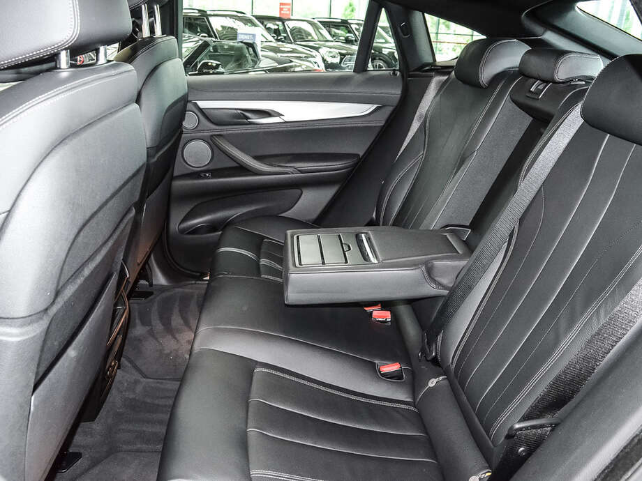 BMW X6 (Bild 20/21)