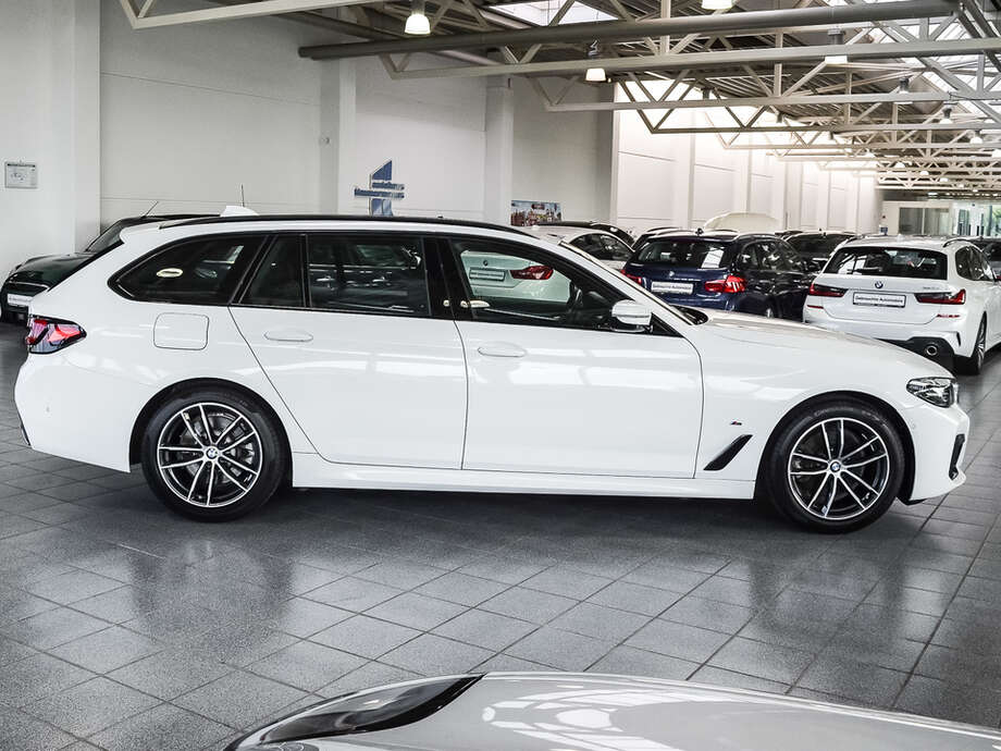BMW 520d xDrive (Bild 4/17)