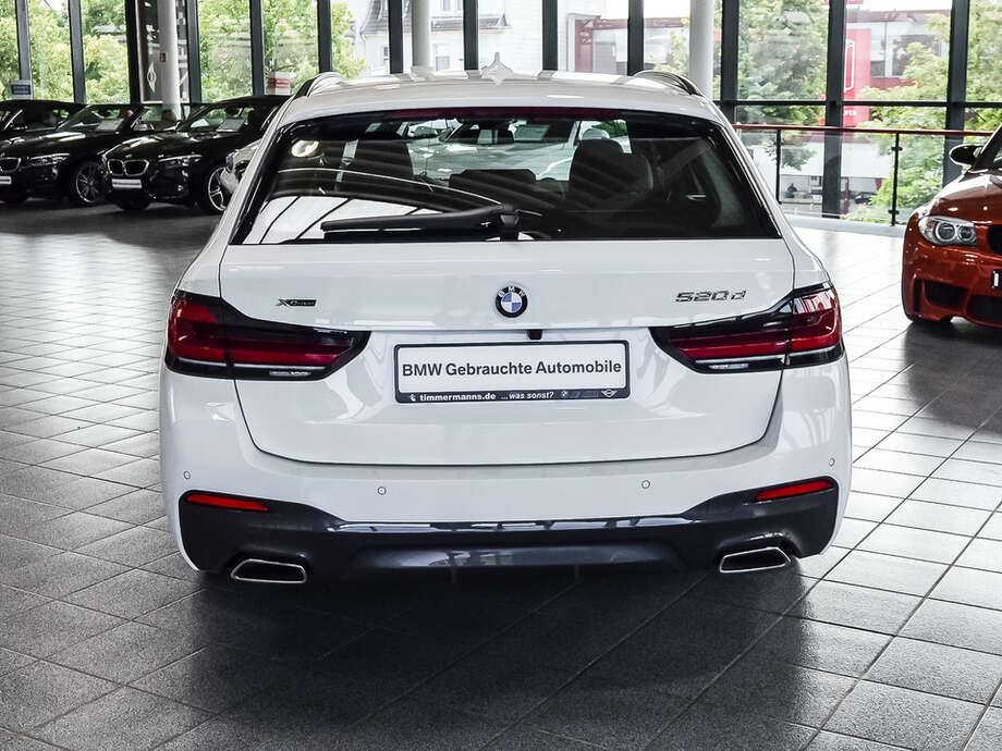 BMW 520d xDrive (Bild 5/17)