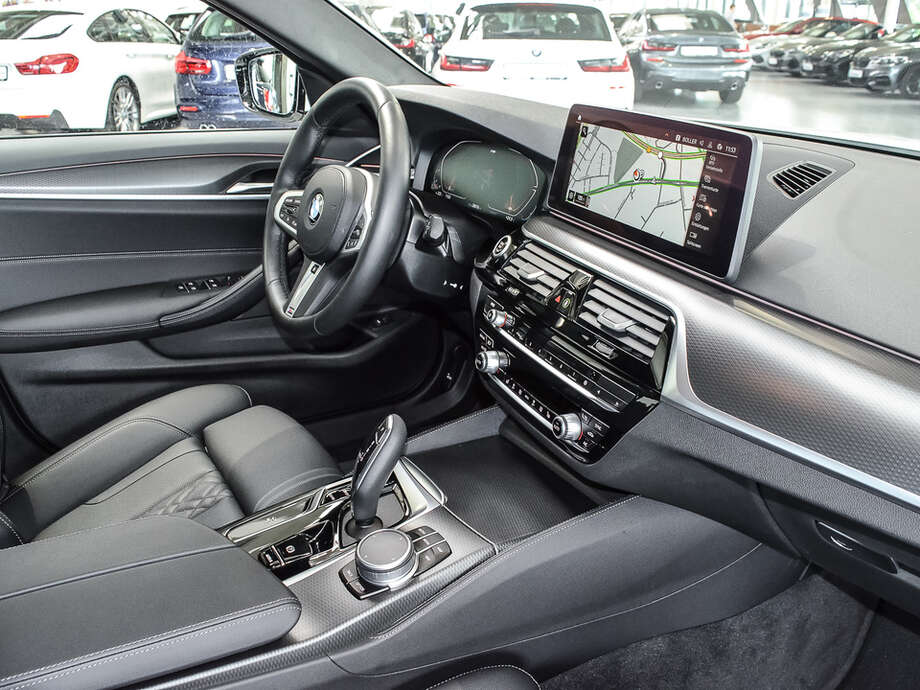BMW 520d xDrive (Bild 7/17)