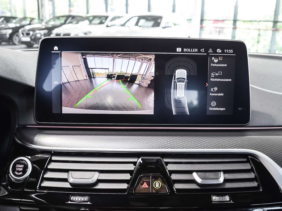BMW 520d xDrive (Bild 12/17)