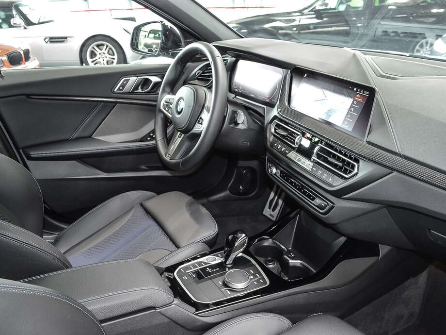 BMW M135i (Bild 8/19)