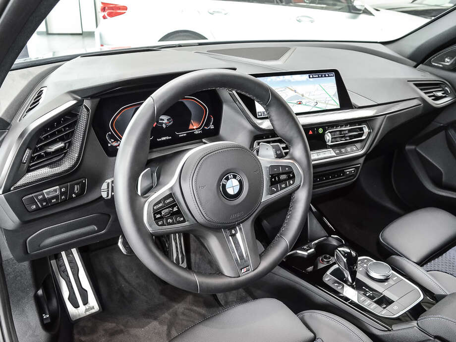 BMW M135i (Bild 9/19)