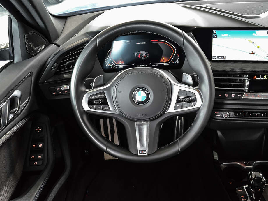 BMW M135i (Bild 11/18)