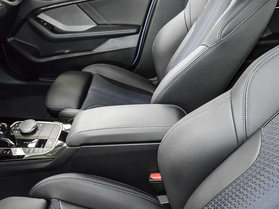 BMW M135i (Bild 13/18)