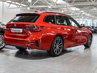 BMW 330e (Bild 2/21)