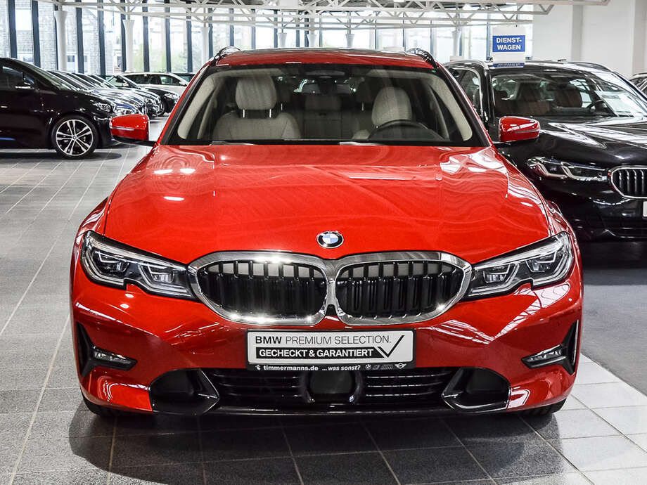 BMW 330e (Bild 3/21)