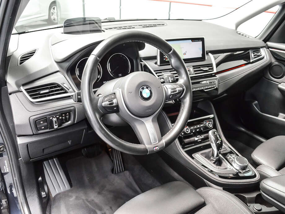 BMW 220 Gran Tourer (Bild 8/19)