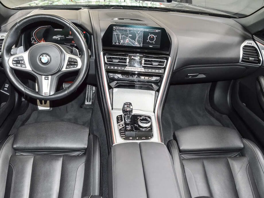 BMW M850i xDrive Cabrio (Bild 9/19)