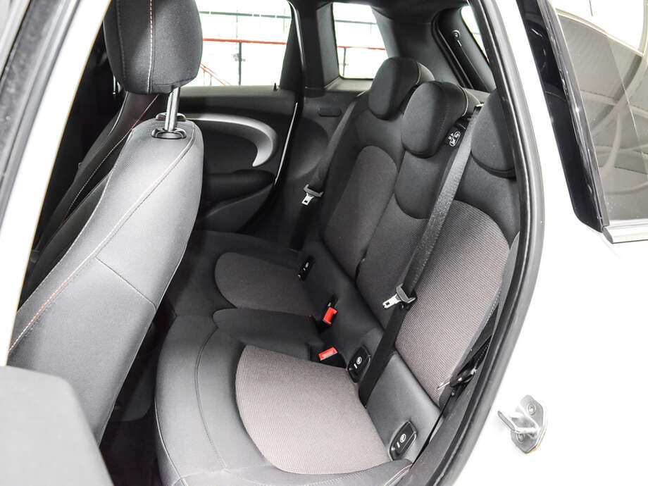 MINI Cooper (Bild 17/17)