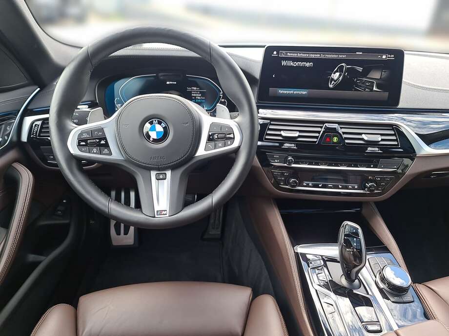 BMW 530e xDrive Touring (Bild 12/24)